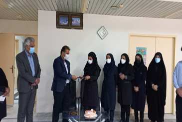 تقدیر دکتر رنجبر، مدیر کل هواشناسی استان هرمزگان از رئیس و کارکنان اداره توسعه مدیریت و منابع  به مناسبت فرارسیدن 15 آذر " روز حسابدار " 