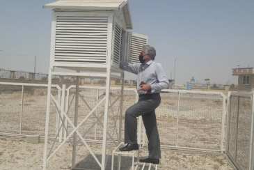 بازدید مهندس عارفی ، معاون فنی شبکه دیدبانی و مدیریت بحران استان هرمزگان، از ایستگاه های هواشناسی مستقر در مناطق زلزله زده ی غرب استان 